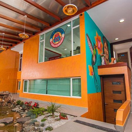 The Traveler Hostel Otavalo Dış mekan fotoğraf