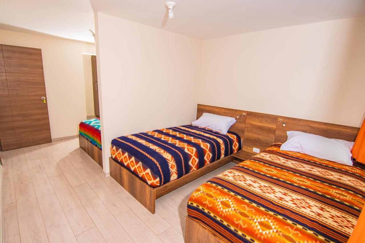 The Traveler Hostel Otavalo Dış mekan fotoğraf