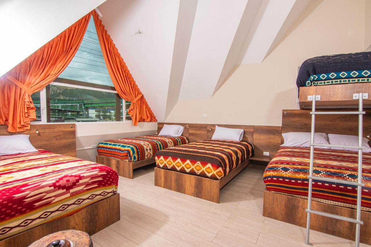 The Traveler Hostel Otavalo Dış mekan fotoğraf