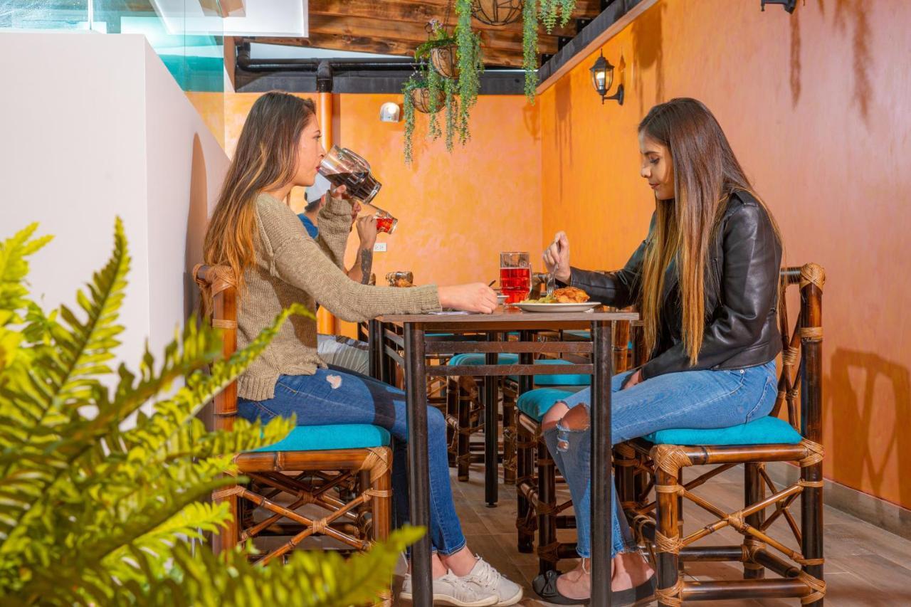 The Traveler Hostel Otavalo Dış mekan fotoğraf